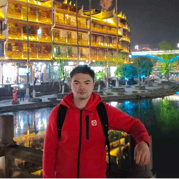 39岁岁广东单身帅哥 - 合肥吉缘网